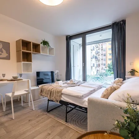Lovely With Balcony In Residential Area Apartamento
