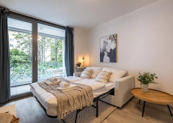 Lejlighed Lovely With Balcony In Residential Area