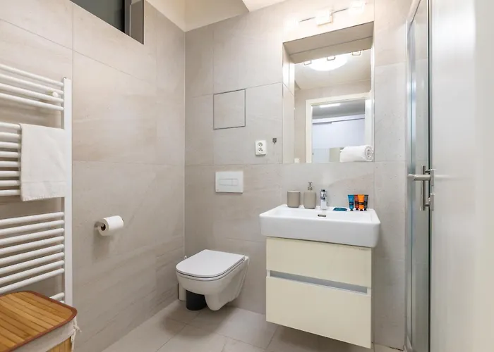 Lejlighed Lovely With Balcony In Residential Area Prag