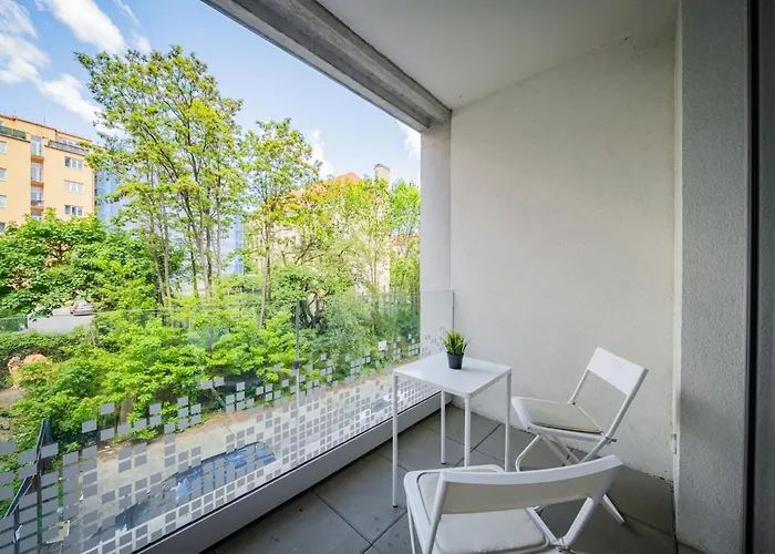 Lejlighed Lovely With Balcony In Residential Area *